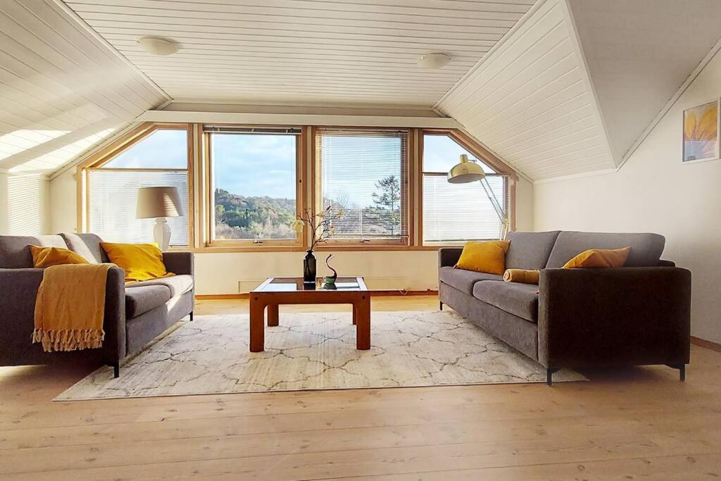 Large Home In Sola Tananger ภายนอก รูปภาพ