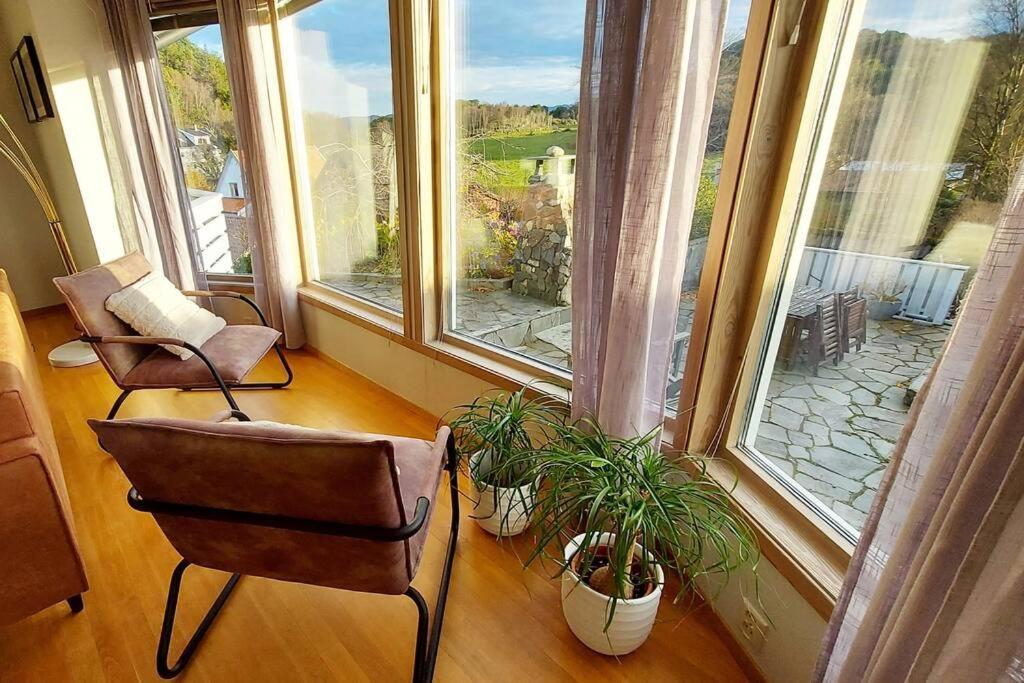 Large Home In Sola Tananger ภายนอก รูปภาพ